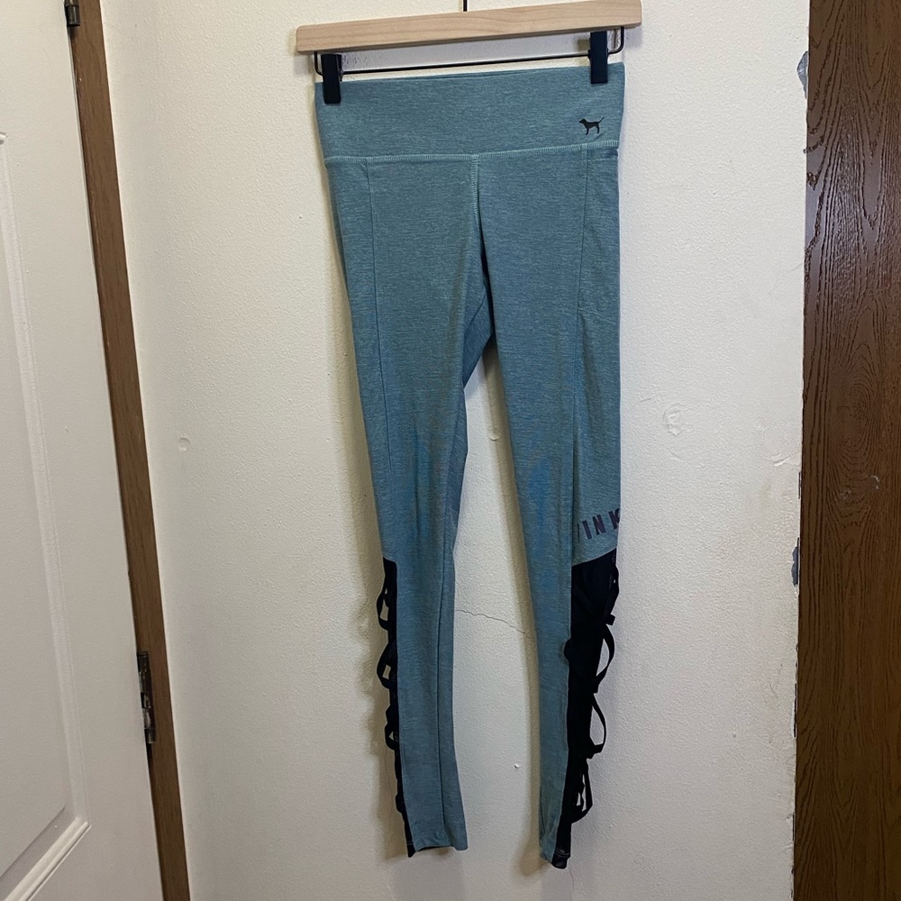 PINK Victoria’s Secret leggings with mesh side panel details size XS